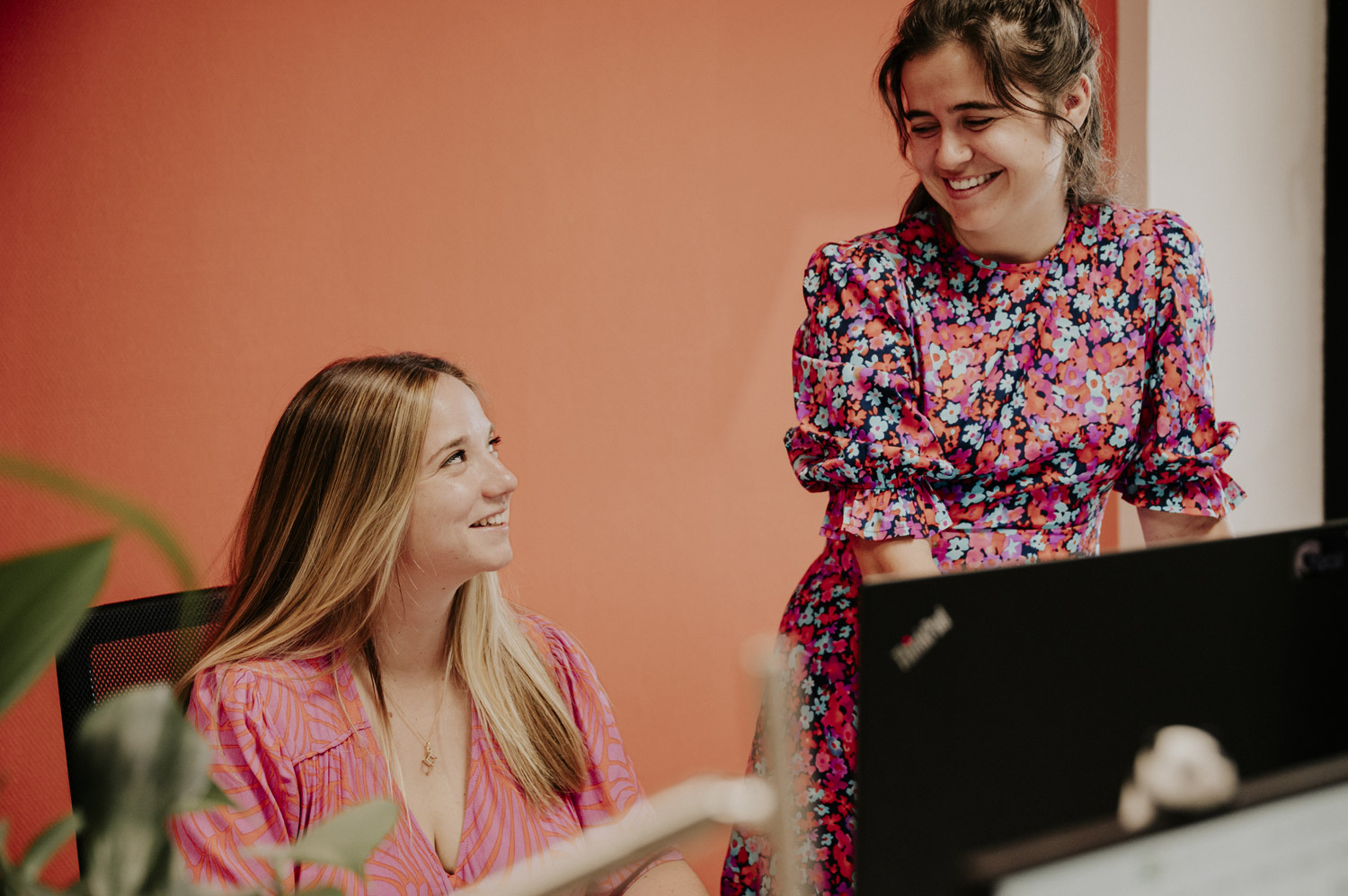 Bureau de Toulouse - échange entre collègues